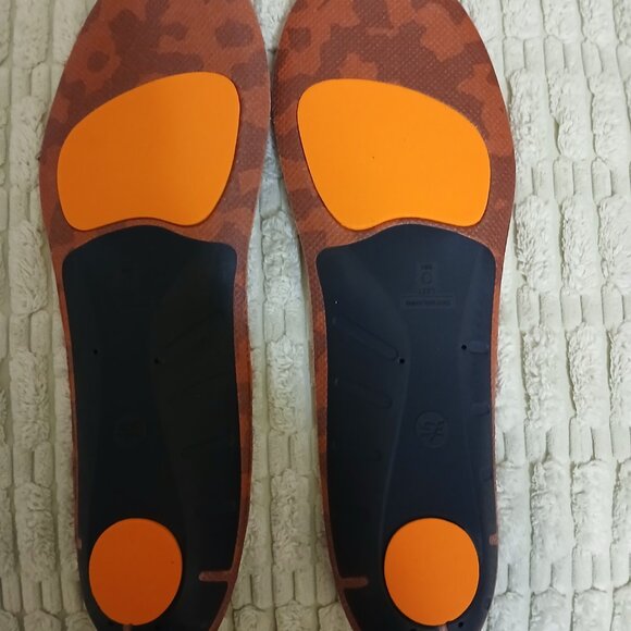 Superfeet Run Cushion Low Arch Insoles - Low Arch Support Size C Men or Women - Picture 3 of 3